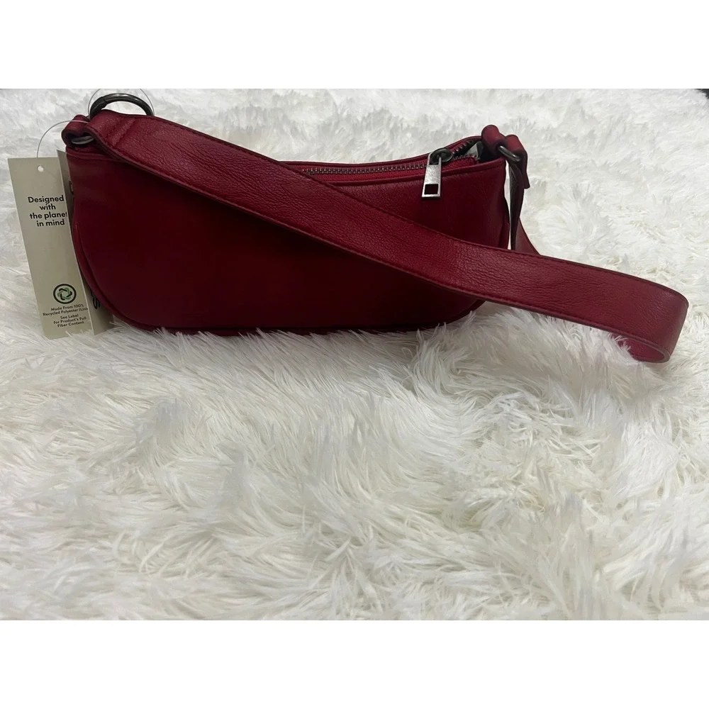 No Boundaries Carmine Red Moto Shoulder Bag Y2K Baguette Purse Heart Charm NWT